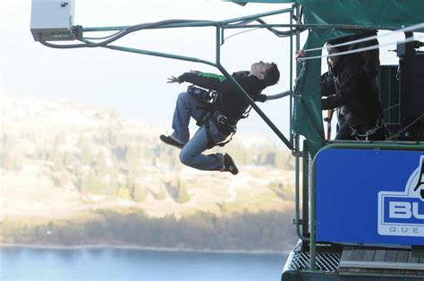 naked bungee jump|Naked Bungee Jumping in Queenstown, New Zealand。